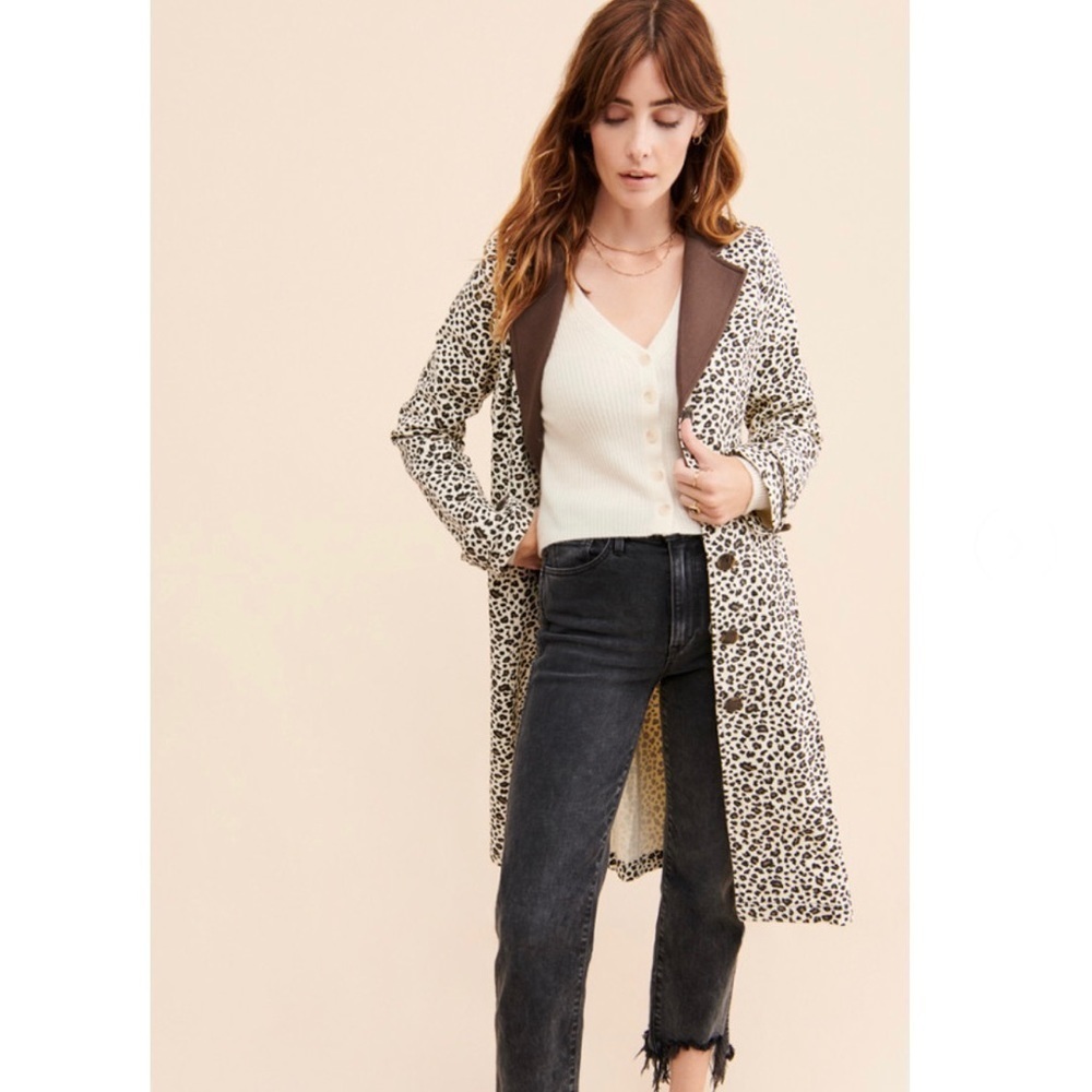 Moon River Leopard Print Window Shopping Jacket Coat